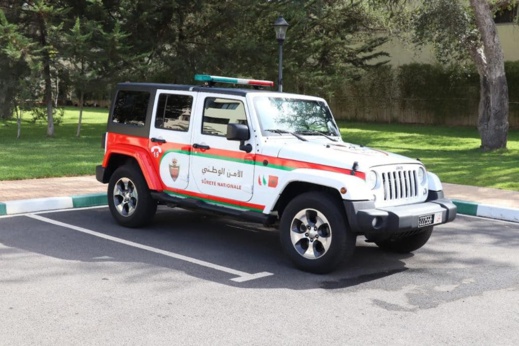 المديرية العامة للأمن الوطني تعتمد هوية بصرية جديدة للسيارات والدراجات