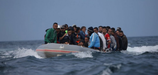 اختفاء 11 مهاجرا سريا من بن الطيب في عرض البحر يثير قلق عائلاتهم