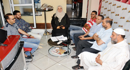 أمينة شوعة تناقش العمل الخيري في رمضان على أثير برنامجها