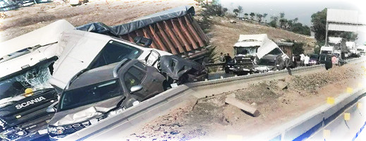 صور.. "رموك" يتسبب في اصطدام سبع سيارات صور.. "رموك" يتسبب في اصطدام سبع سيارات