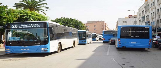 مواطنون يشكون عدم انضباط حافلات النقل للتوقيت مواطنون يشكون عدم انضباط حافلات النقل للتوقيت