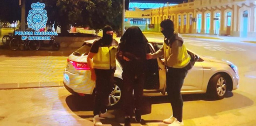 معلومات من الديستي تمكن من الإطاحة بجهادي مغربي في اسبانيا معلومات من الديستي تمكن من الإطاحة بجهادي مغربي في اسبانيا