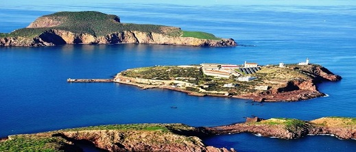 المخابرات الإسبانية توصي بإعادة الجزر الجعفرية إلى المغرب المخابرات الإسبانية توصي بإعادة الجزر الجعفرية إلى المغرب