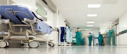 تسمم غذائي يرسل عشرات "الأطر" إلى المستعجلات
