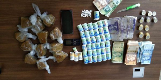 توقيف ثلاثة أشخاص امتهنوا ترويج “القرقوبي” توقيف ثلاثة أشخاص امتهنوا ترويج “القرقوبي”