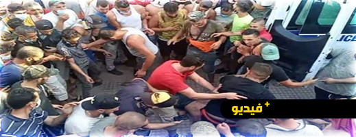 فيديو.. النيابة العامة الجزائرية تدعو الى إعدام 70 شخصا أحرقوا مواطنا في الشارع فيديو.. النيابة العامة الجزائرية تدعو الى إعدام 70 شخصا أحرقوا مواطنا في الشارع