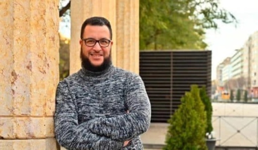 إسبانيا تنفذ قرارا بترحيل مهاجر مغربي متهم بأنه "مرجع للسلفية المتشددة" إسبانيا تنفذ قرارا بترحيل مهاجر مغربي متهم بأنه "مرجع للسلفية المتشددة"