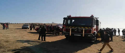 انتشال ضحايا سقوط سيارة من جرف عالي انتشال ضحايا سقوط سيارة من جرف عالي
