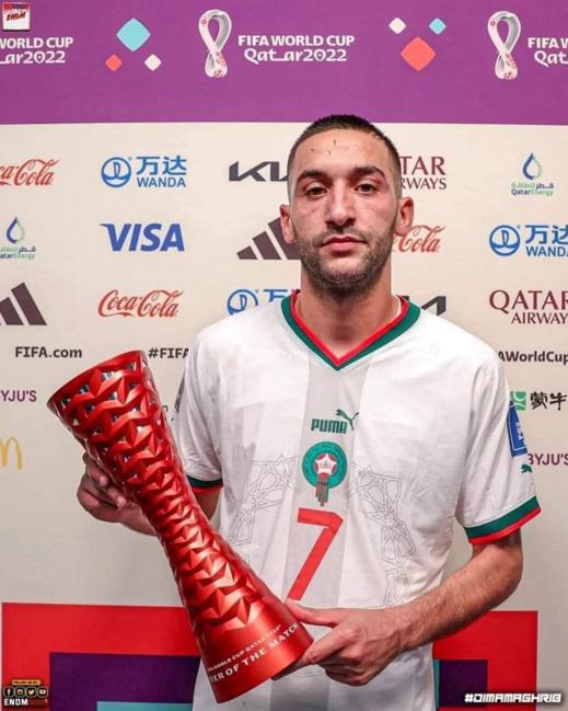تتويج زياش بجائزة أحسن لاعب في المباراة التي جمعت بين المغرب وبلجيكا