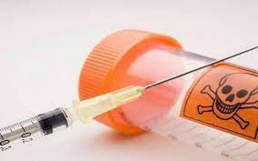 حقن طفليه بمادة قاتلة.. فرنسي بالمغرب يحاول الإنتحار حقن طفليه بمادة قاتلة.. فرنسي بالمغرب يحاول الإنتحار