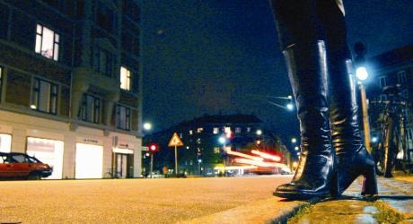 تفكيك شبكة واسعة للدعارة يترأسها زوجان