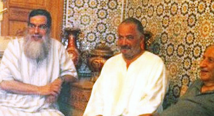 الشيخ محمد الفزازي يدعو من وجدة إلى التوازن في الحياة ويصف الداعشيين بالمجانين الشيخ محمد الفزازي يدعو من وجدة إلى التوازن في الحياة ويصف الداعشيين بالمجانين