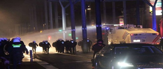 اعتقال نحو 60 شخصا في بروكسيل بعد مباراة المغرب والبرتغال اعتقال نحو 60 شخصا في بروكسيل بعد مباراة المغرب والبرتغال