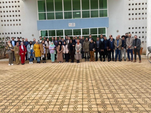 صور.. الدولة الإجتماعية من خلال مشروع قانون المالية محاضرة قيمة لماستر التدبير السياسي بكلية الناظور على شرف الفوج الخامس صور.. الدولة الإجتماعية من خلال مشروع قانون المالية محاضرة قيمة لماستر التدبير السياسي بكلية الناظور على شرف الفوج الخامس