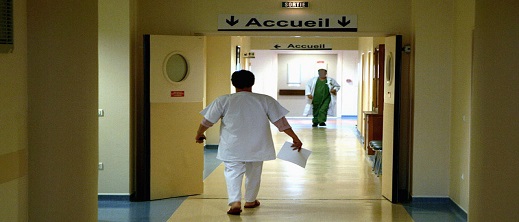 اتهامات لفرنسا باستقطاب الاطر الصحية المغربية