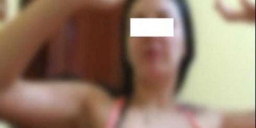 إيقاف شخص يستغل فتاة قاصر في مواد إباحية إيقاف شخص يستغل فتاة قاصر في مواد إباحية