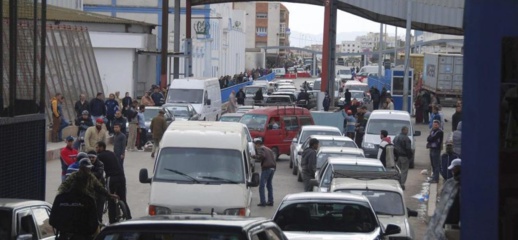 مغاربة مليلية يناشدون الملك محمد السادس مغاربة مليلية يناشدون الملك محمد السادس