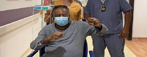 وفاة نجم الكرة البرازيلية بيليه بعد صراع مرير مع السرطان وفاة نجم الكرة البرازيلية بيليه بعد صراع مرير مع السرطان