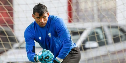 التكناوتي يقدم اعتذاره للجماهير المغربية عن سلوكه التكناوتي يقدم اعتذاره للجماهير المغربية عن سلوكه