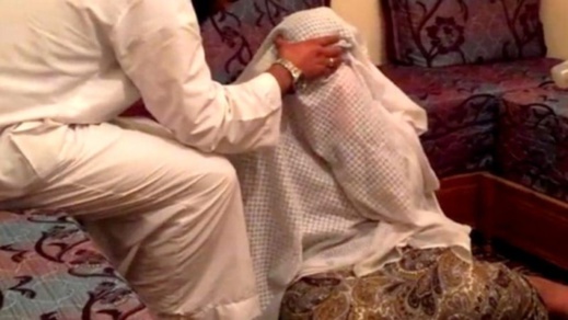 كان يدعي إخضاعهما للرقية.. اعتقال مشعوذ إغتصب شقيقتين كان يدعي إخضاعهما للرقية.. اعتقال مشعوذ إغتصب شقيقتين