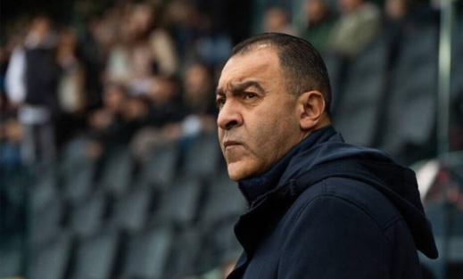 رسميا.. تعيين مدرب مغربي لقيادة فريق أوروبي بهدف إنقاذه رسميا.. تعيين مدرب مغربي لقيادة فريق أوروبي بهدف إنقاذه