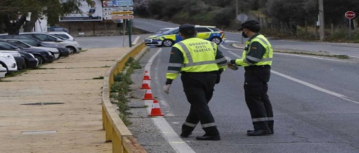 تعرض مغربيين لهجوم بمسدس بعد حادث سير في إسبانيا