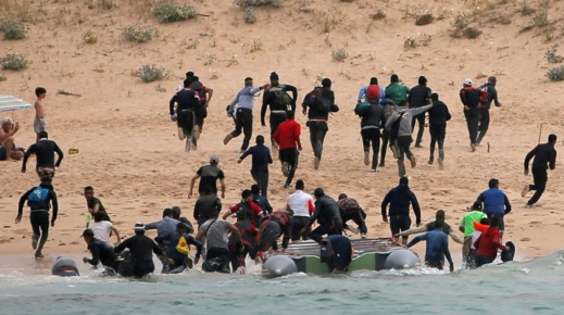 إسبانيا توافق على تسليم مغربي يتزعم شبكة للهجرة السرية بالريف إسبانيا توافق على تسليم مغربي يتزعم شبكة للهجرة السرية بالريف