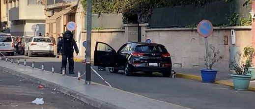 سيارة مشبوهة مركونة قرب معهد يهودي تستنفر الأمن سيارة مشبوهة مركونة قرب معهد يهودي تستنفر الأمن