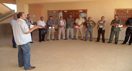 وقفة احتجاجية لمديري ومديرات التعليم الأبتدائي بنيابة الدريوش وقفة احتجاجية لمديري ومديرات التعليم الأبتدائي بنيابة الدريوش