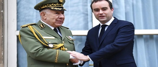 شنقريحة طلب من فرنسا نفس تكنولوجيا التجسس التي يتوفر عليها المغرب شنقريحة طلب من فرنسا نفس تكنولوجيا التجسس التي يتوفر عليها المغرب