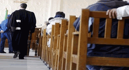 الحبس لضابط "مزيف" في البحرية الملكية نصب على فتيات من الناظور وزايو الحبس لضابط "مزيف" في البحرية الملكية نصب على فتيات من الناظور وزايو