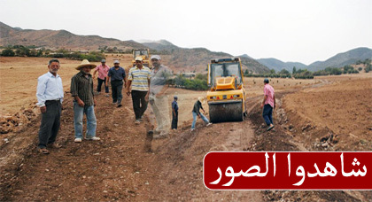 إنهاء أشغال الطريق الداخلي "لإحدوثن" بفضل المساهمات المادية للمواطنين إنهاء أشغال الطريق الداخلي "لإحدوثن" بفضل المساهمات المادية للمواطنين
