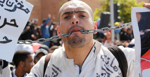 صدور أولى قرارات التوقيف عن العمل في حق أستاذ رفض تسليم نتائج فروض التلاميذ صدور أولى قرارات التوقيف عن العمل في حق أستاذ رفض تسليم نتائج فروض التلاميذ