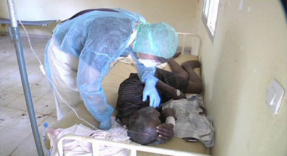 أطباء ناظوريون يطالبون بتوخي الحذر تفاديا للإصابة بمرض إيبولا