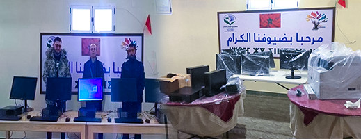 صور.. محسن بهولندا يهدي مجموعة من الحواسيب لجمعية ليستفيد منها تلاميذ أحد الدواوير صور.. محسن بهولندا يهدي مجموعة من الحواسيب لجمعية ليستفيد منها تلاميذ أحد الدواوير