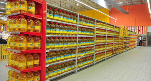 وزير الصناعة يبشر المواطنين بانخفاض ثمن هذه المادة الغذائية خلال أيام قليلة وزير الصناعة يبشر المواطنين بانخفاض ثمن هذه المادة الغذائية خلال أيام قليلة