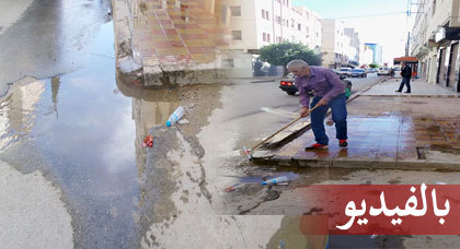 ساكنة حي أولاد بوطيب تشتكي من إهمال المسؤولين بعدما أبوا إصلاح أنبوب محطم بحيهم ساكنة حي أولاد بوطيب تشتكي من إهمال المسؤولين بعدما أبوا إصلاح أنبوب محطم بحيهم