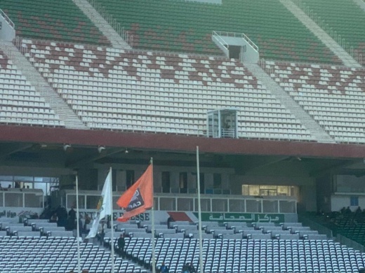 السلطات الجزائرية ترفض رفع العلم المغربي في لقاء الوداد وشبيبة القبايل السلطات الجزائرية ترفض رفع العلم المغربي في لقاء الوداد وشبيبة القبايل