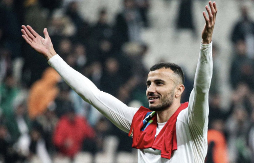 رومان سايس قريب من مغادرة "بشكتاش" بسبب مشاكل مع مدرب الفريق رومان سايس قريب من مغادرة "بشكتاش" بسبب مشاكل مع مدرب الفريق