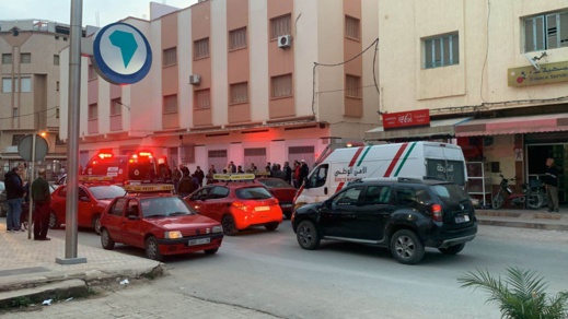 تشويه فتاة بـ"الزيزوار" داخل طاكسي صغير بالناظور تشويه فتاة بـ"الزيزوار" داخل طاكسي صغير بالناظور