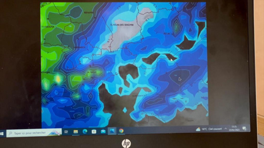 استنفار بالمغرب .. اللجان الإقليمية لليقظة تجند كافة الإدارات والقطاعات لمواجهة التقلبات الجوية المنتظرة استنفار بالمغرب .. اللجان الإقليمية لليقظة تجند كافة الإدارات والقطاعات لمواجهة التقلبات الجوية المنتظرة