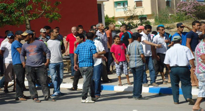 سكان رأس الماء يتوجهون إلى ولاية وجدة للاحتجاج على تردي الخدمات الاجتماعية سكان رأس الماء يتوجهون إلى ولاية وجدة للاحتجاج على تردي الخدمات الاجتماعية