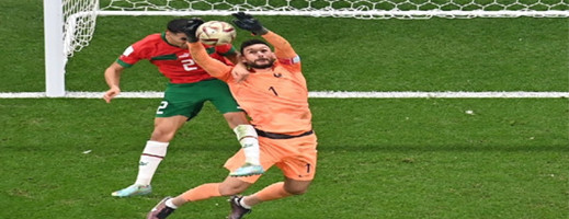 حارس مرمى فرنسا: الركراكي الأفضل في العالم حارس مرمى فرنسا: الركراكي الأفضل في العالم