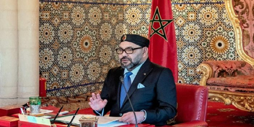 الملك محمد السادس يحصل على جائزة التميز الملك محمد السادس يحصل على جائزة التميز