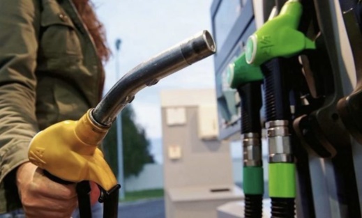 قضية "الغازوال الروسي".. حماة المال العام يطالبون بفتح تحقيق حول التلاعب في أسعار المحروقات قضية "الغازوال الروسي".. حماة المال العام يطالبون بفتح تحقيق حول التلاعب في أسعار المحروقات