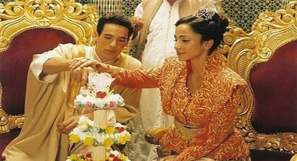 مغاربة هولندا يتزوجون بشكل أكبر من زوجات منحدرات من بلدهم