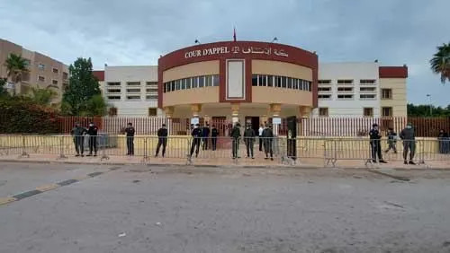قاضي التحقيق يتابع مستشارا جماعيا بالناظور بتهمة الإستيلاء على عقار الغير بالتزوير قاضي التحقيق يتابع مستشارا جماعيا بالناظور بتهمة الإستيلاء على عقار الغير بالتزوير