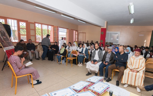 صور.. الثانوية الإعدادية إصبانن تحتفي بتلامذتها المتفوقين صور.. الثانوية الإعدادية إصبانن تحتفي بتلامذتها المتفوقين