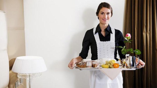 أرباب الفنادق بإسبانيا يطالبون بتوفير تسهيلات لاستقدام عمال مغاربة أرباب الفنادق بإسبانيا يطالبون بتوفير تسهيلات لاستقدام عمال مغاربة