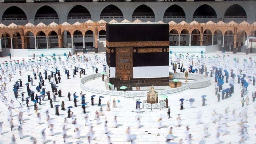 عمرة رمضان.. وكالات أسفار تشكو قلة الرحلات المباشرة ومطالب برلمانية بإيجاد حلول